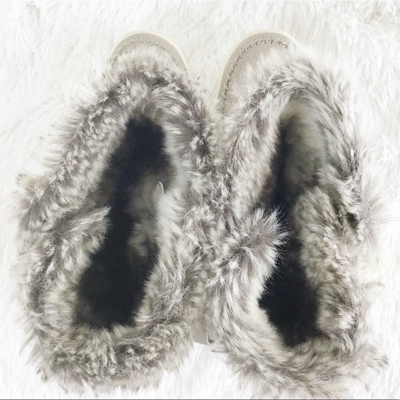 NWT, Toms taupe suede fur Vista boots - Picture 6 of 8